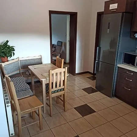 Agro nad jeziorem Gospodarstwo agroturystyczne Miastko (Bytow)