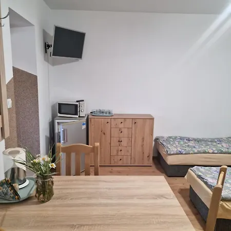 Agro nad jeziorem Gospodarstwo agroturystyczne Miastko (Bytow)